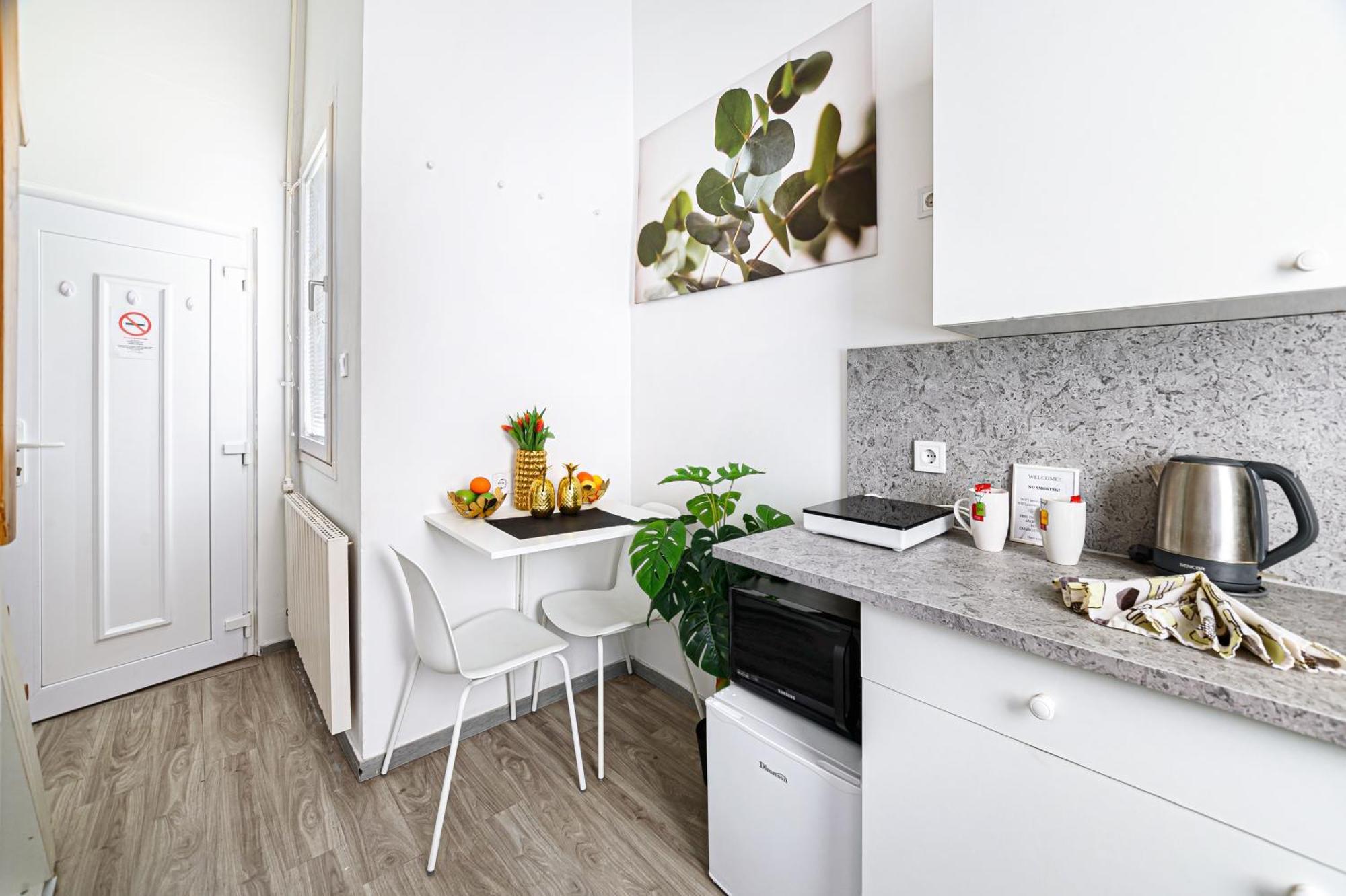 Gloria Downtown Apartments บูดาเปสต์ ภายนอก รูปภาพ