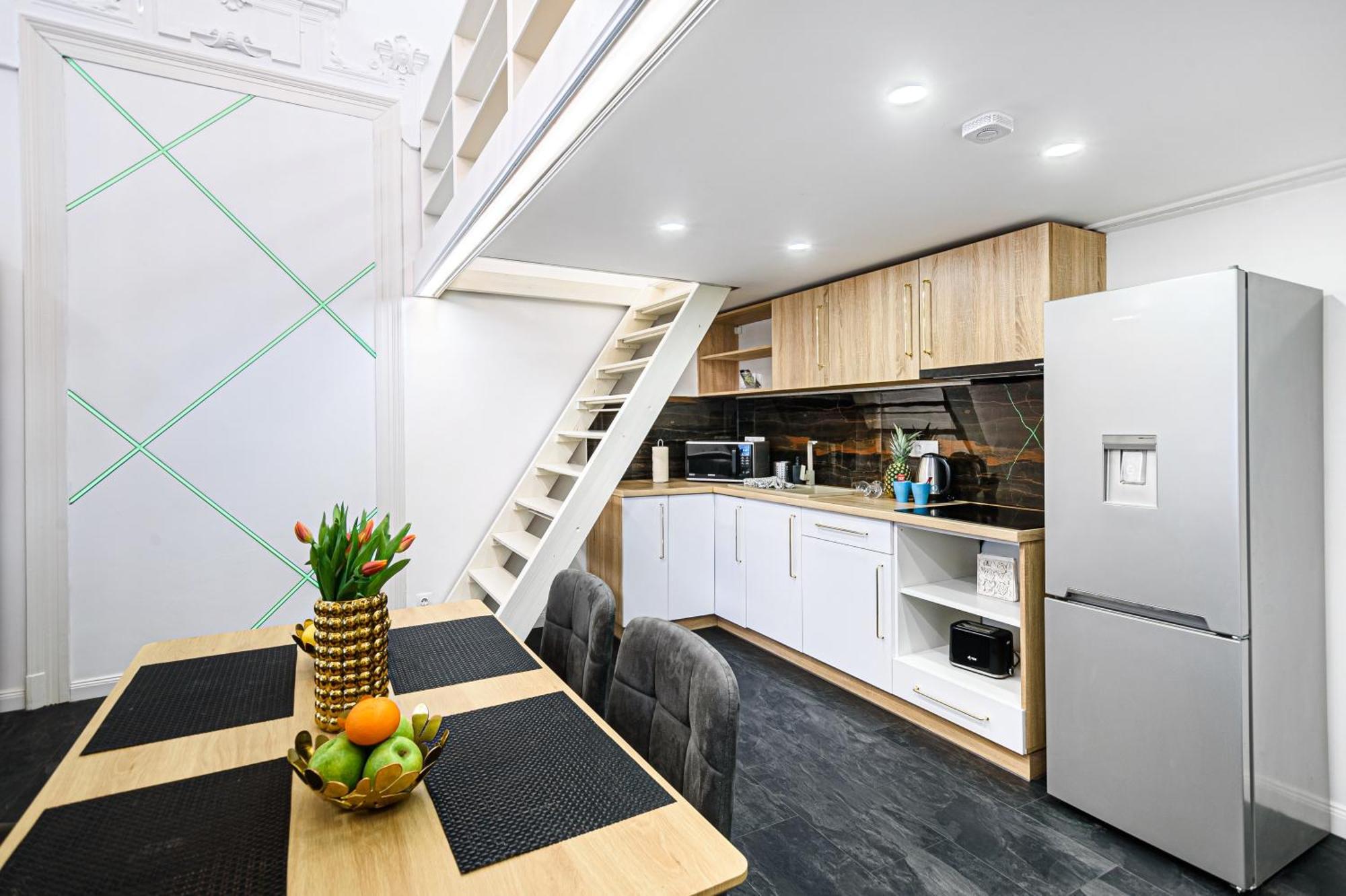 Gloria Downtown Apartments บูดาเปสต์ ภายนอก รูปภาพ