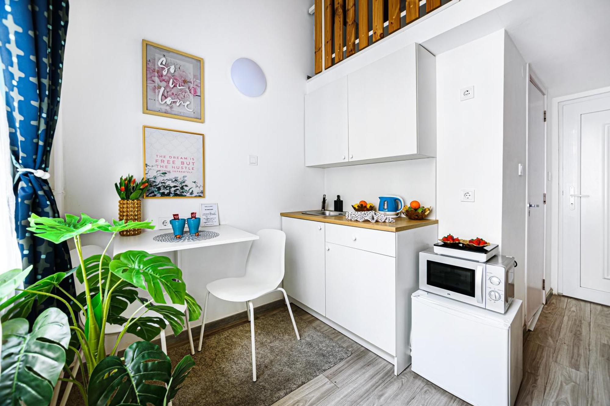 Gloria Downtown Apartments บูดาเปสต์ ภายนอก รูปภาพ