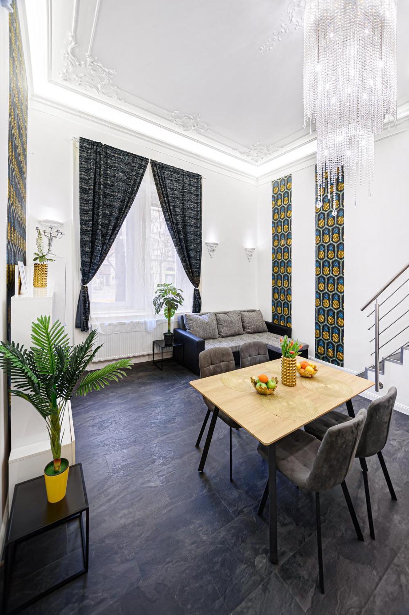 Gloria Downtown Apartments บูดาเปสต์ ภายนอก รูปภาพ